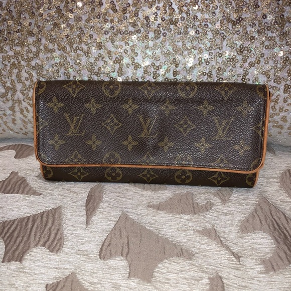 Authentic Louis Vuitton bag - Picture 2 of 7